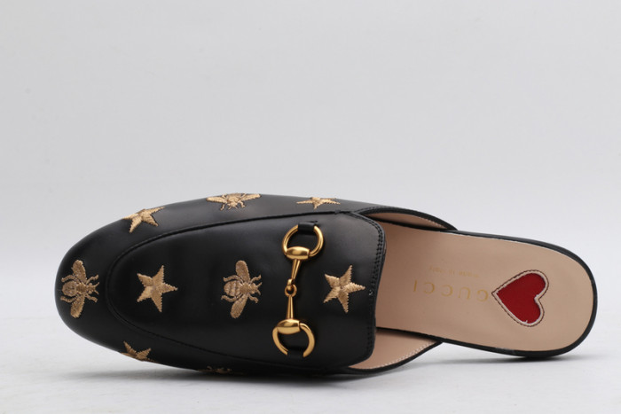 guc loafer