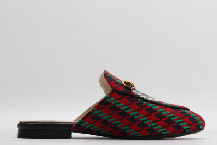 guc loafer