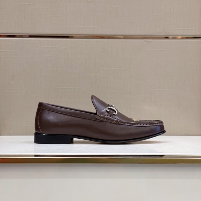 guc loafer