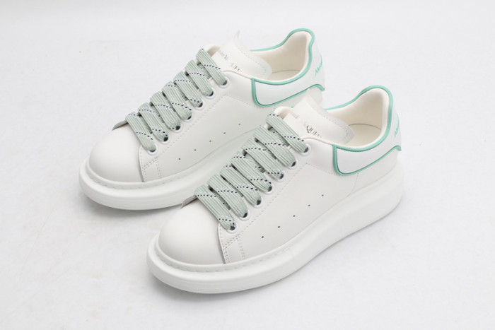 alex mcqu sneakers