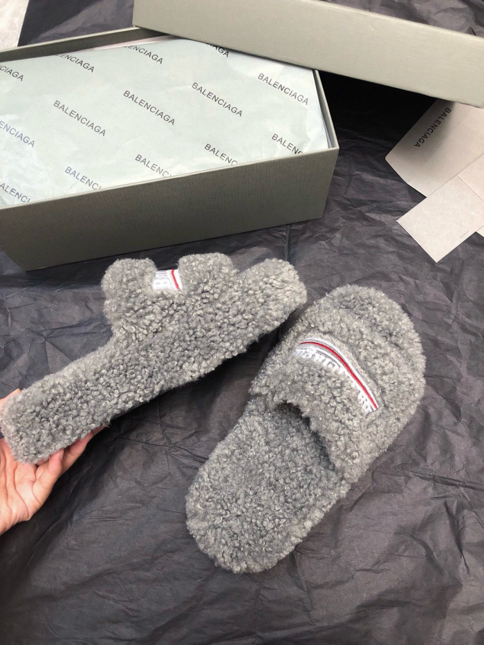 (thick botT0m)bl slippers 2307160
