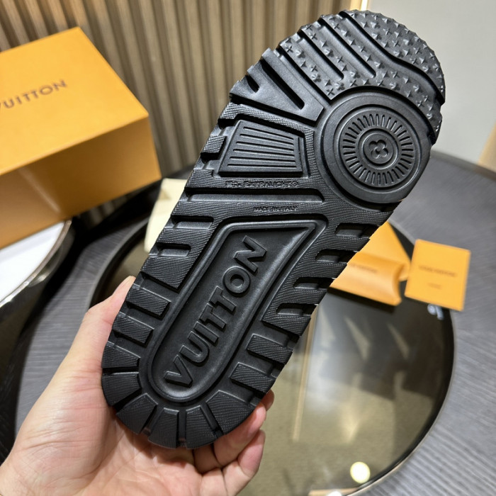 LOVT SNEAKER lv-236