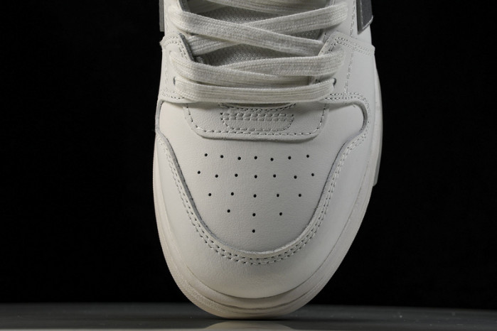 of sneakers ow-32