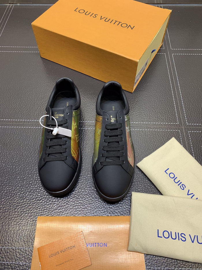 lovt sneaker