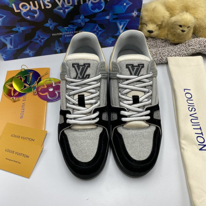lovt sneaker