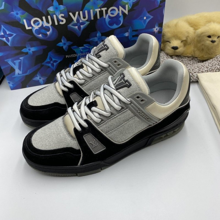 lovt sneaker