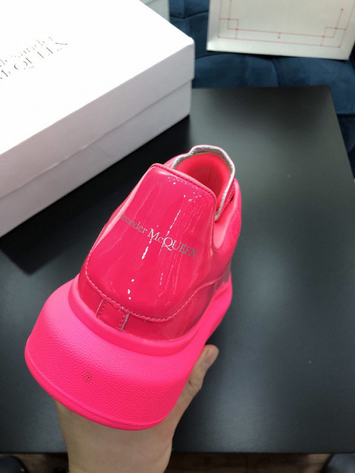 alex mcqu sneakers