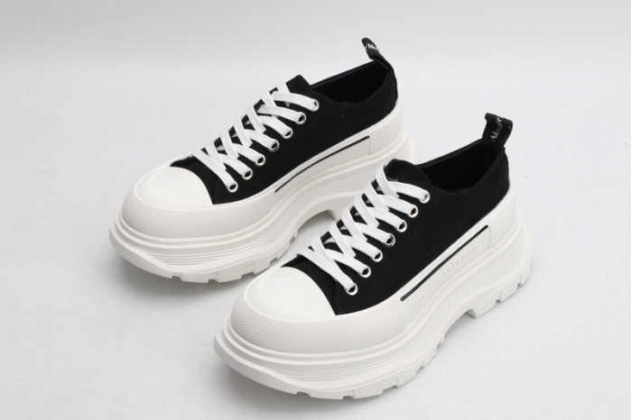 alex mcqu sneakers