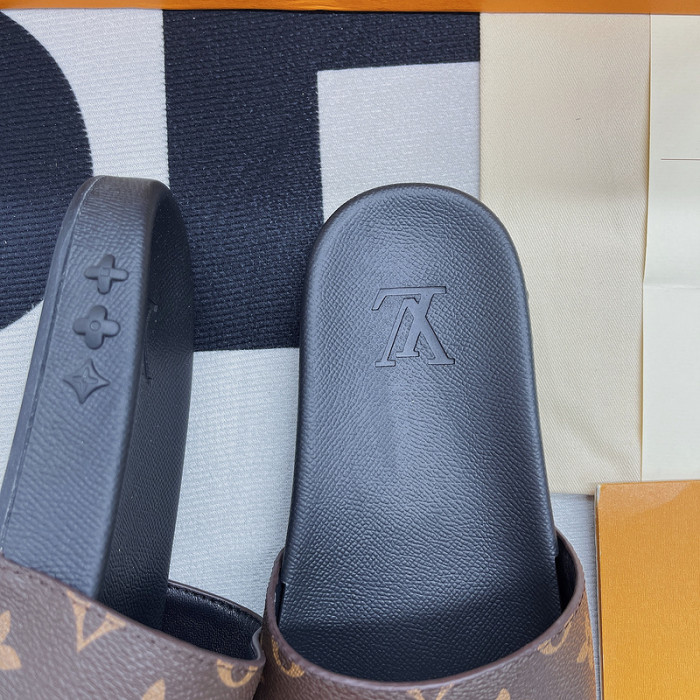 lovt sandal