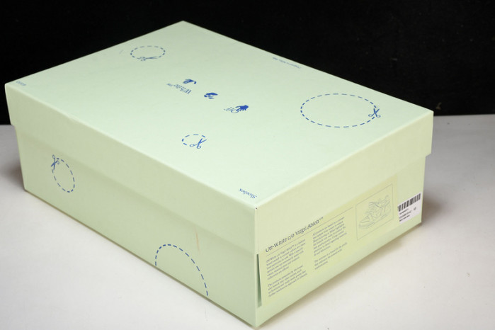 of sneakers ow-19