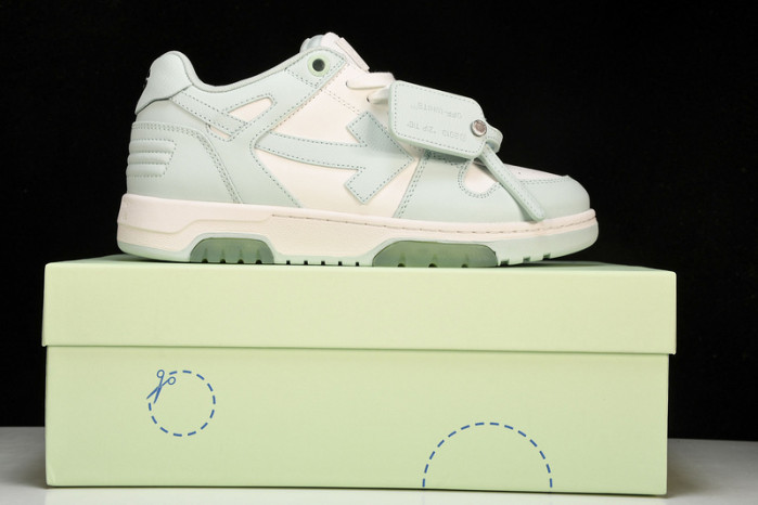 of sneakers ow-25