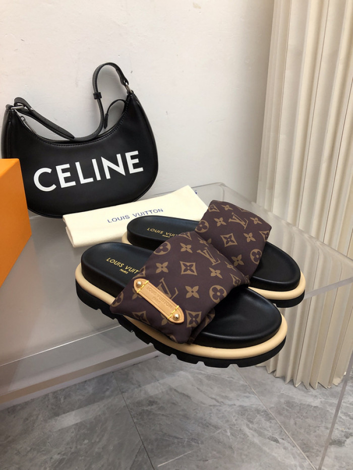 lovt sandal