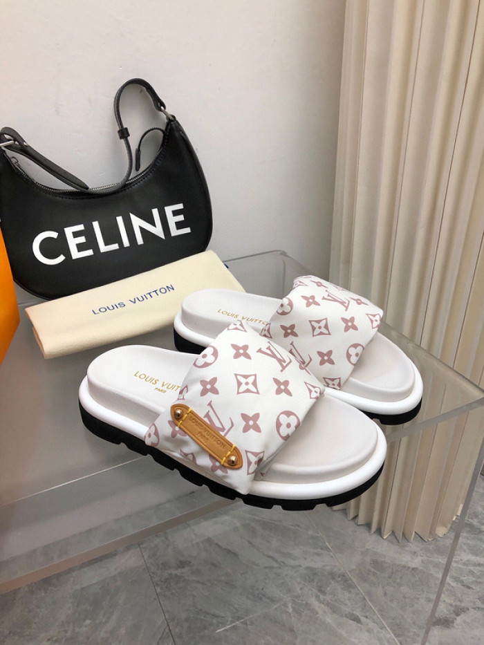 lovt sandal