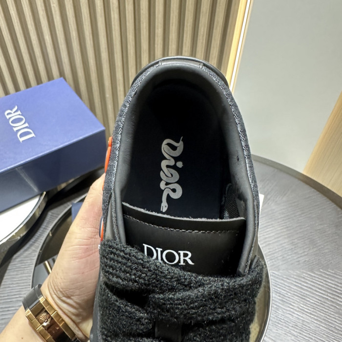 DR B33 LOW-TOP SNEAKERS DR-92