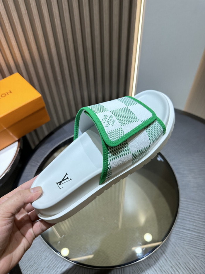 lovt sandal