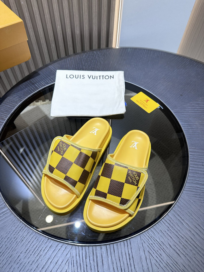 lovt sandal