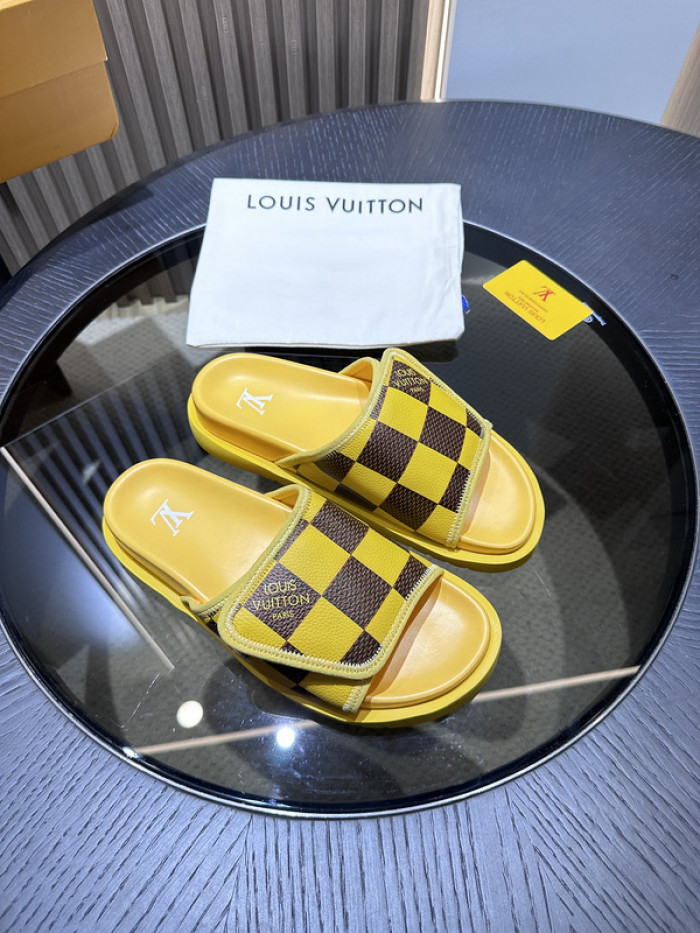 lovt sandal