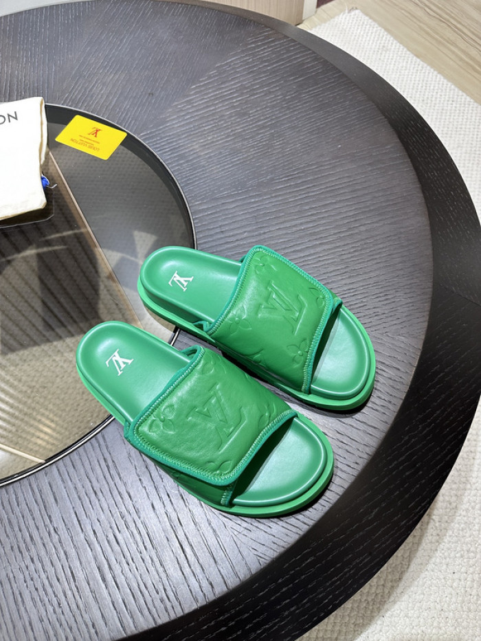 lovt sandal