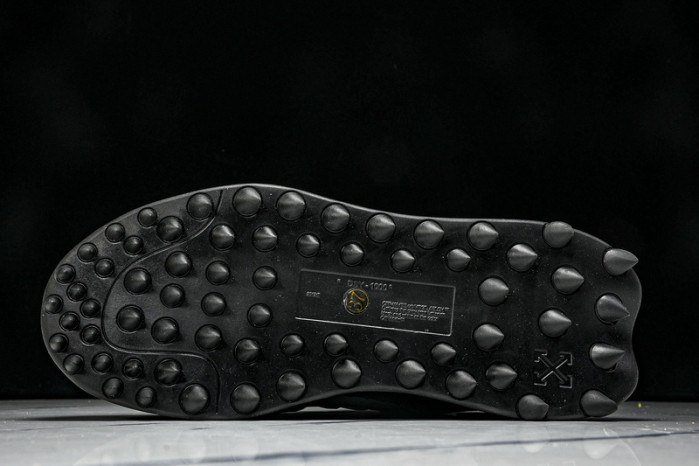 OF C/O ODSY-1000 SNEAKERS ow-56