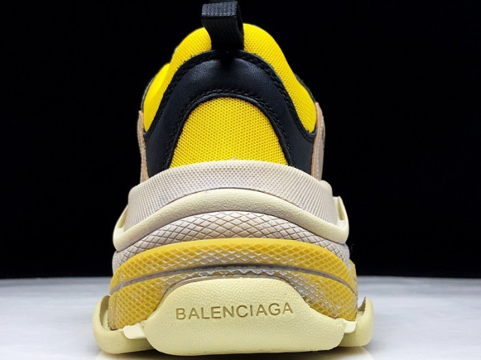 bl triple s trainers dad shoe h903p026