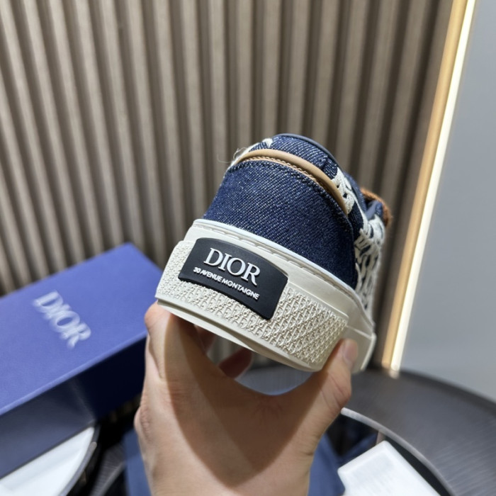 DR B33 LOW-TOP SNEAKERS DR-109