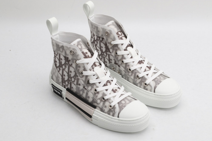 dr b23 homme kaws h903p164