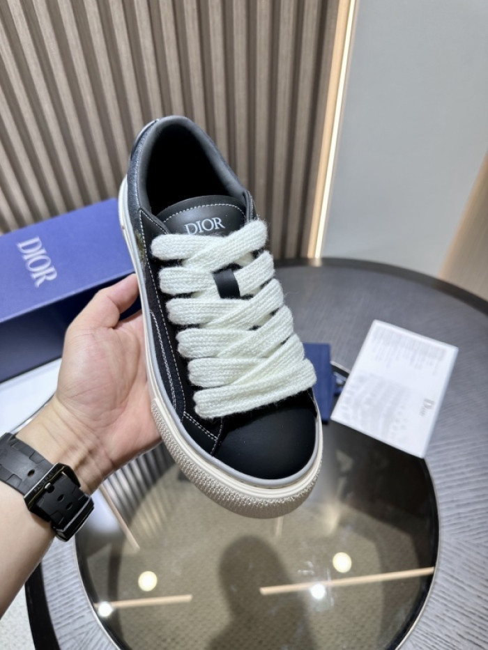 DR B33 LOW-TOP SNEAKERS DR-126